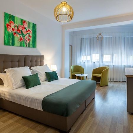 Lagom Hotel Boekarest Buitenkant foto