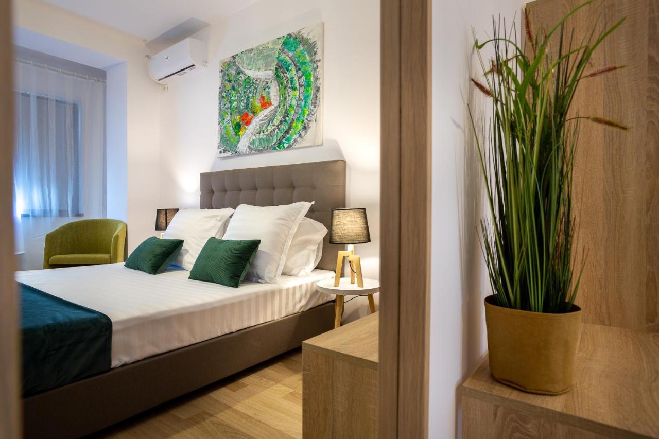 Lagom Hotel Boekarest Buitenkant foto