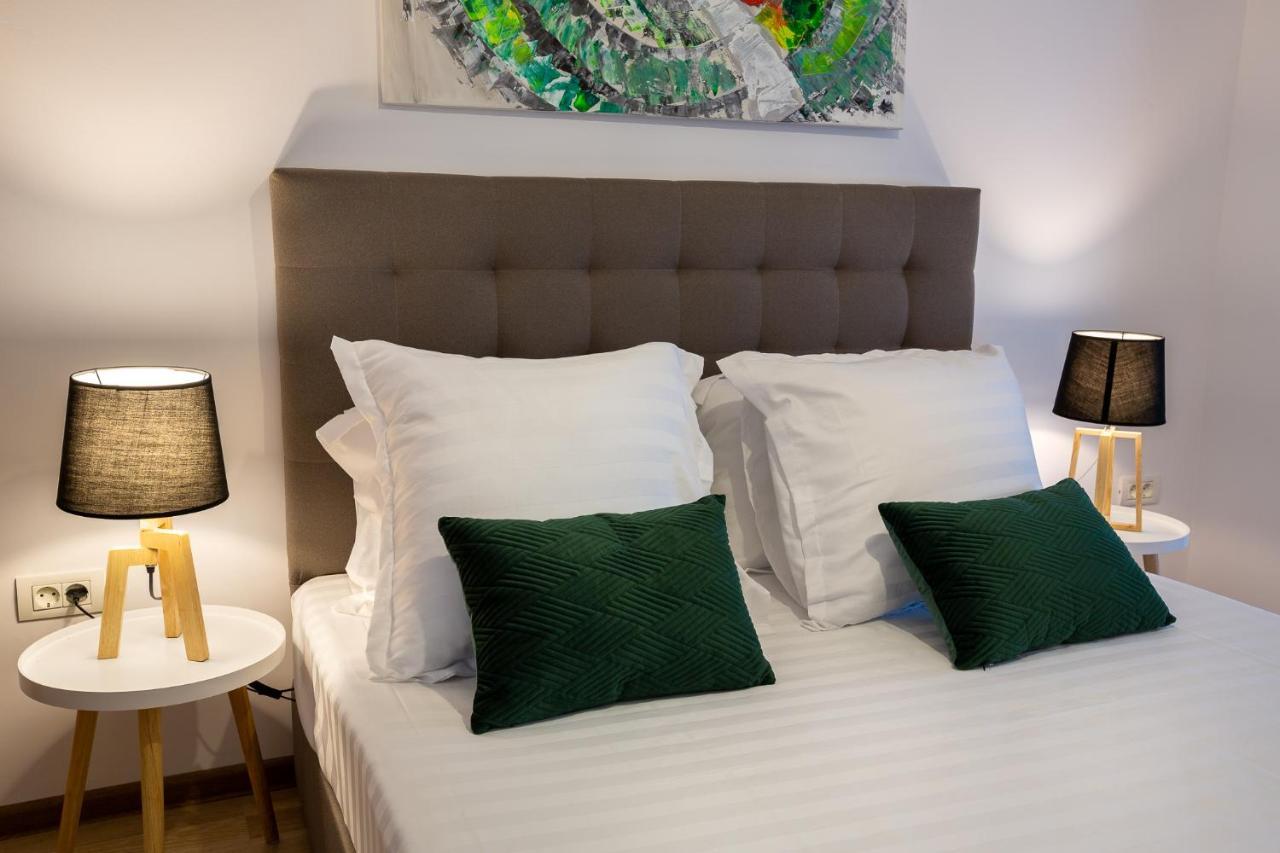 Lagom Hotel Boekarest Buitenkant foto