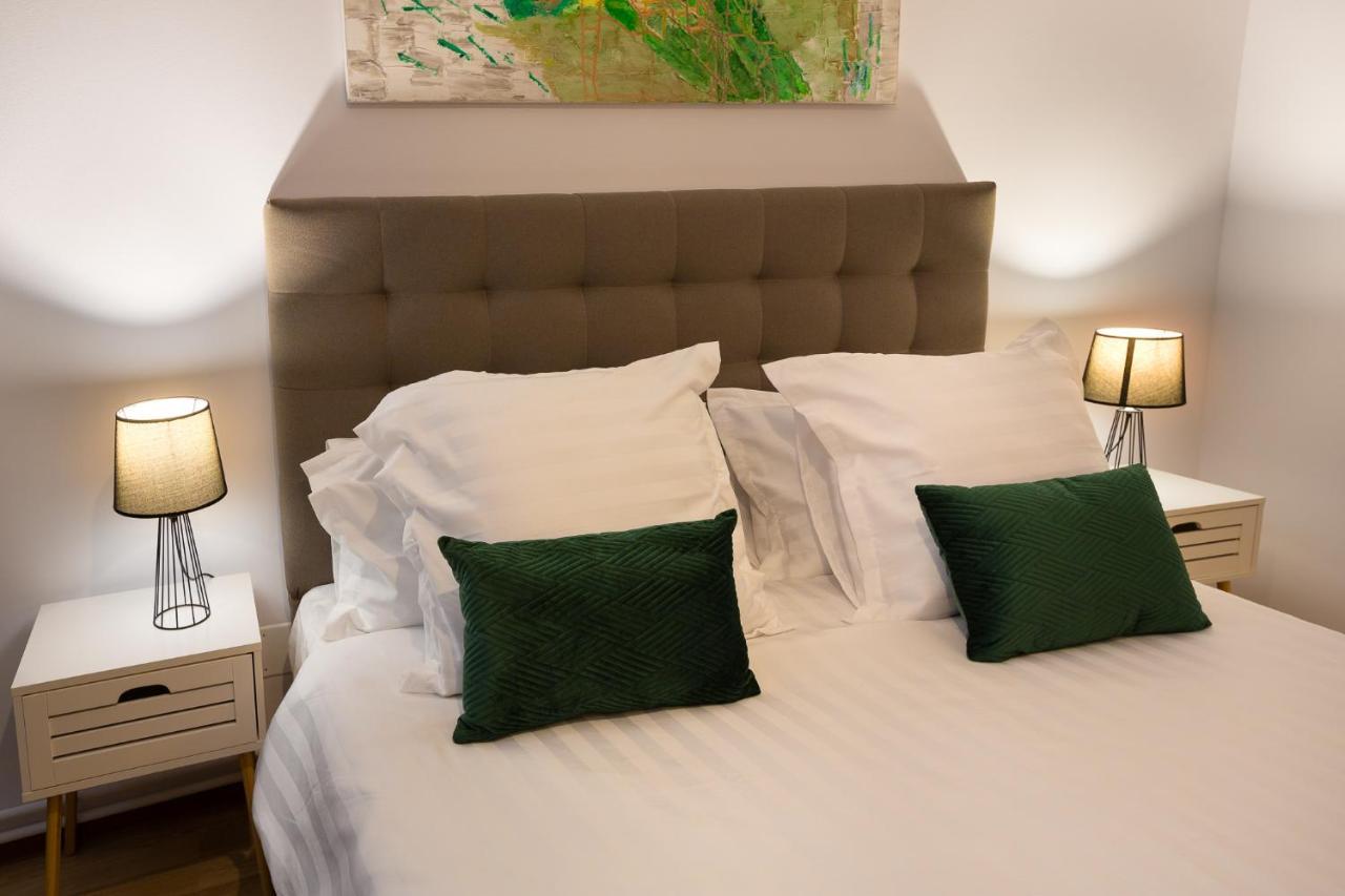 Lagom Hotel Boekarest Buitenkant foto