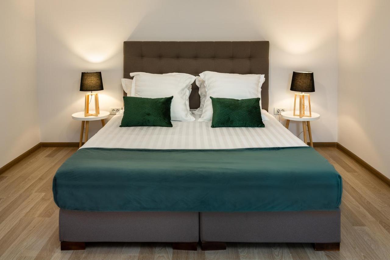 Lagom Hotel Boekarest Buitenkant foto