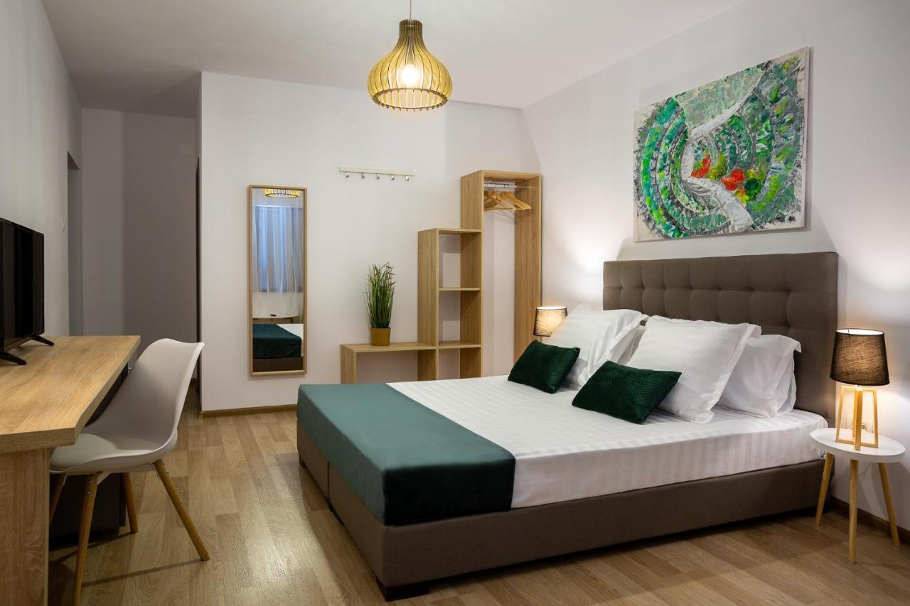 Lagom Hotel Boekarest Buitenkant foto