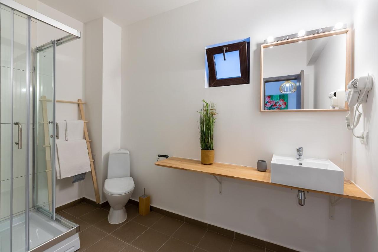 Lagom Hotel Boekarest Buitenkant foto